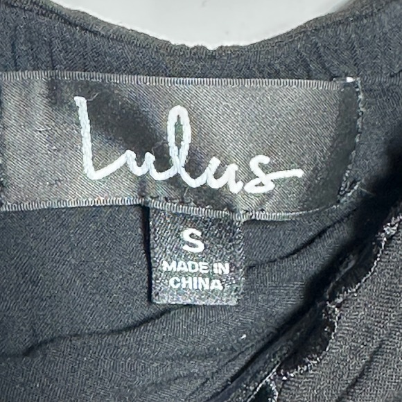 Lulus Black Off Shoulder Ruffle Cropped Puff Sleeve Top‎ Womens Size Small - Picture 4 of 10